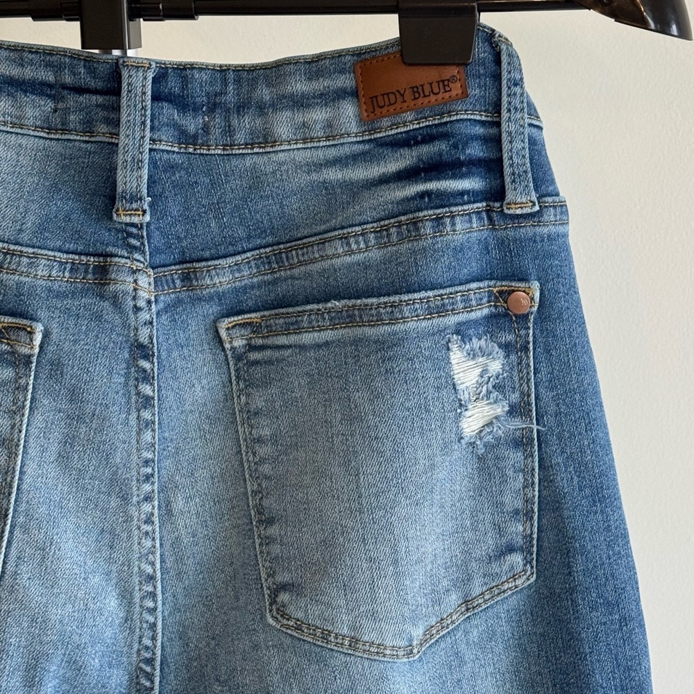 Judy Blue Distressed boyfriend fit Jeans women’s size 9/29 - Picture 5 of 7